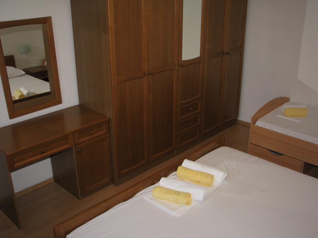 Apartments & Rooms Pierino Bol Exterior foto